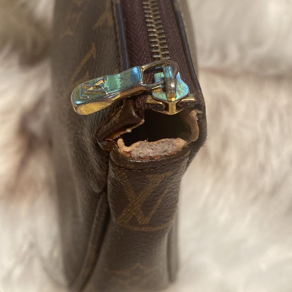 Louis Vuitton Vintage Mini Pouchette🤎 - Picture 8 of 13